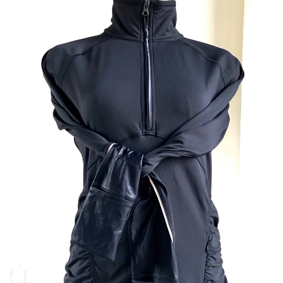 Lululemon Black 1/2 Zip Pullover - Picture 1 of 5